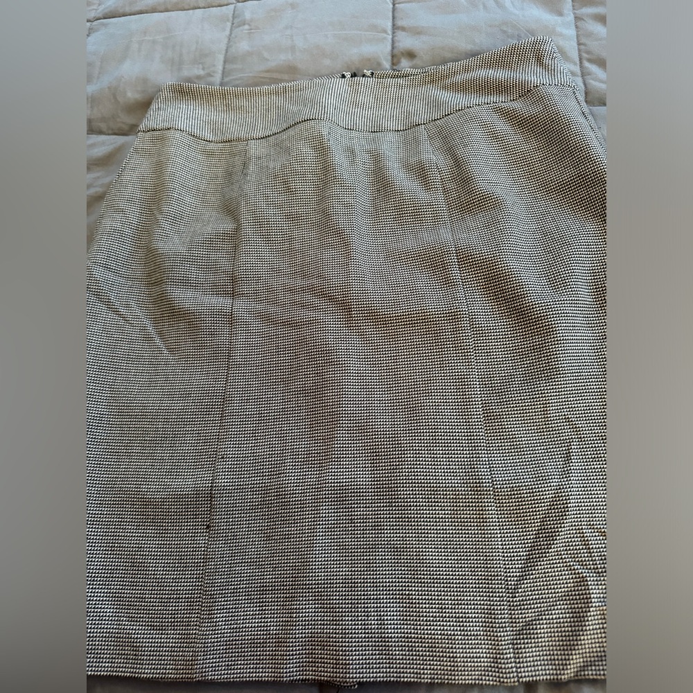 Pencil skirt